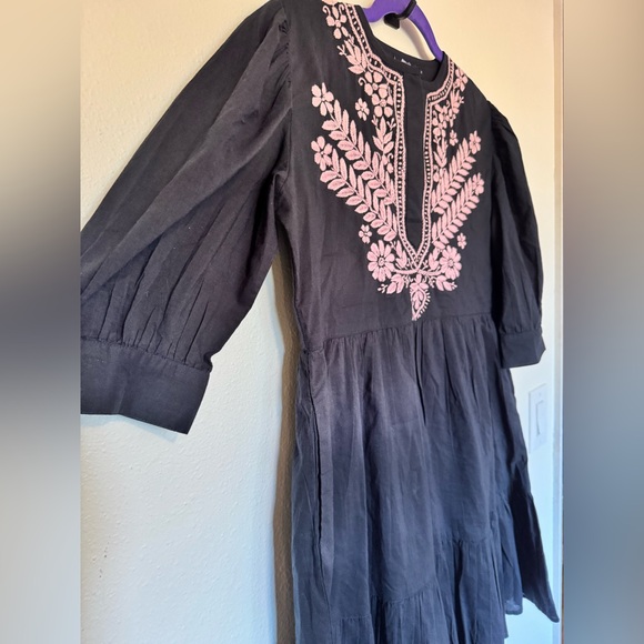 Madison Mathews Blue Pink Embroidered Mini Dress Size Small 100% Cotton EUC